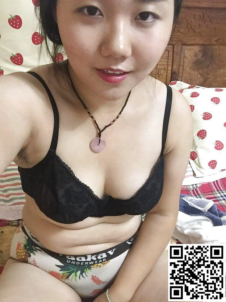 陌陌上约到的小美女，说自己只有18岁，反正我是不信的[14P]