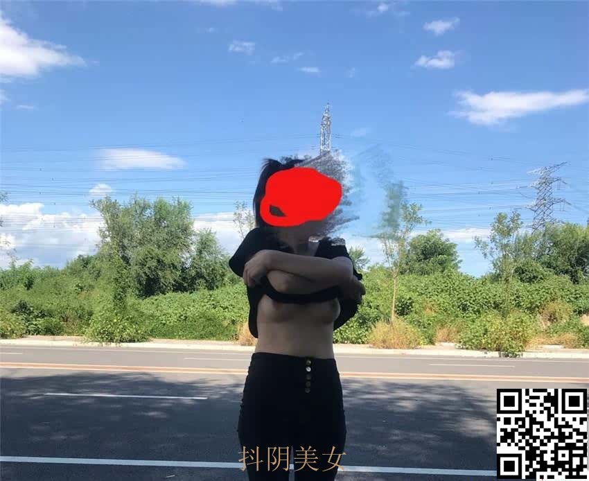 小女友逼已经被好几个前男友操黑了，人美逼受罪？[13P]