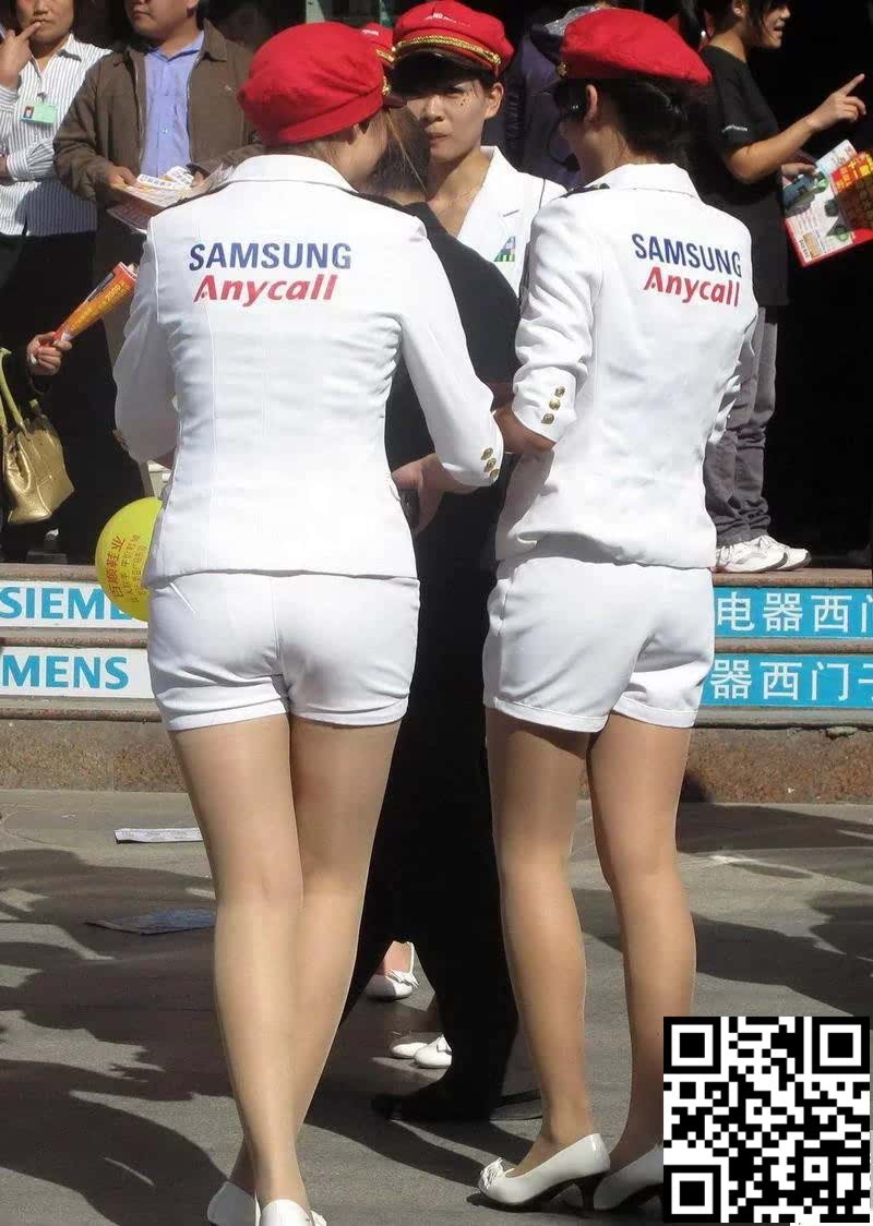 SAMSUNG销售美女们，丝袜短裤好诱惑啊[12P]