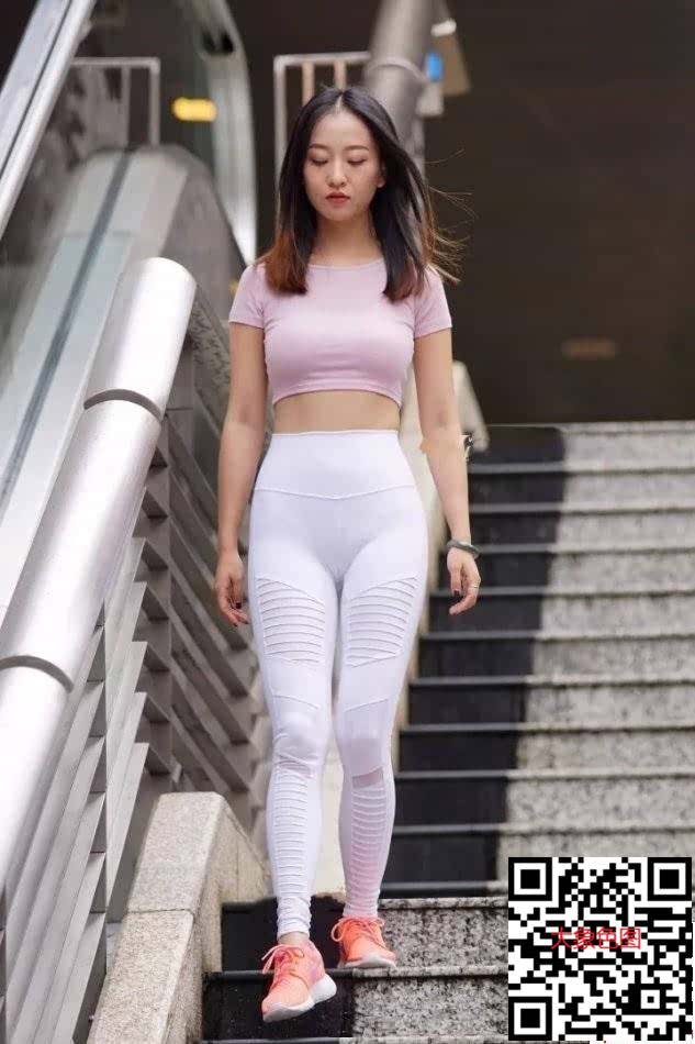 极品性感白色健身裤美女[10P]