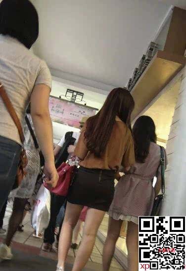 高跟包臀宽PP小少妇[10P]