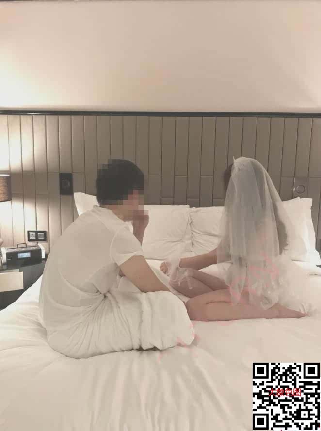 婚纱之夜手如柔荑贝齿映清唇新婚之夜，先从嘴开始[11P]