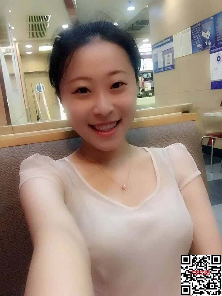 情侣私密照流出，看面相这个男人是喂不饱这个女生的，早晚头顶一片绿[30P]