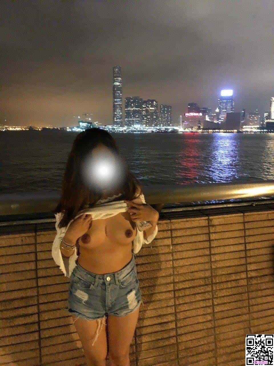 淫荡小骚货，我最爱那对圆乳，好想所有人都见到[14P]