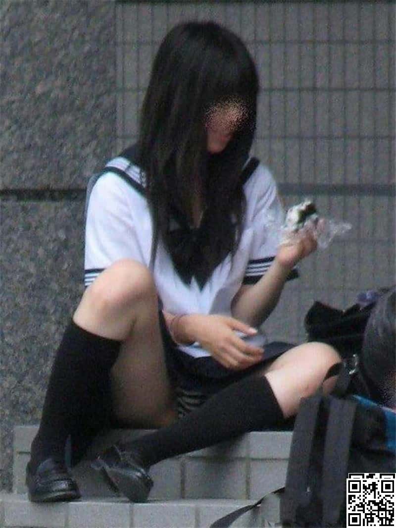 制服女学生的精彩裙底！[19P]