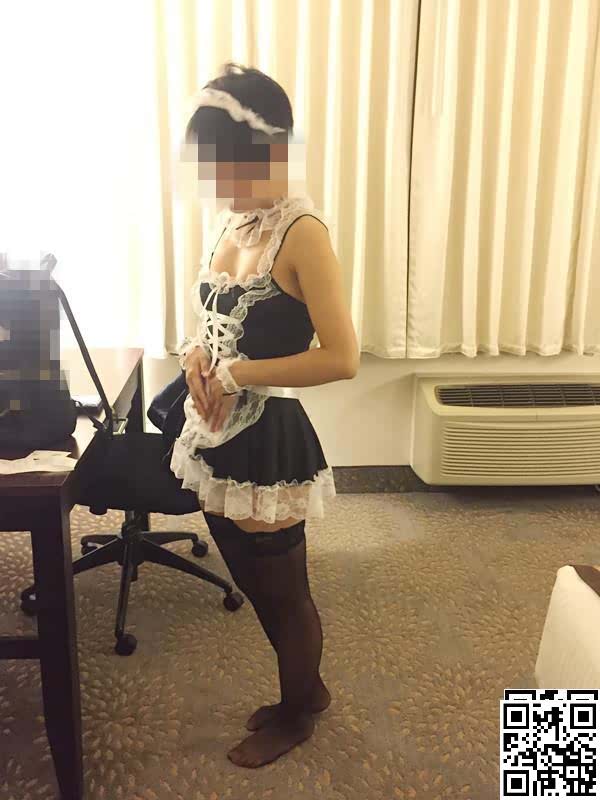 内射女仆装的表妹96年被我狠操纹身扒开双腿骚逼特写要求单男中[19P]