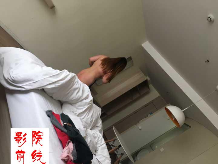 出差约的已婚少妇[18P]