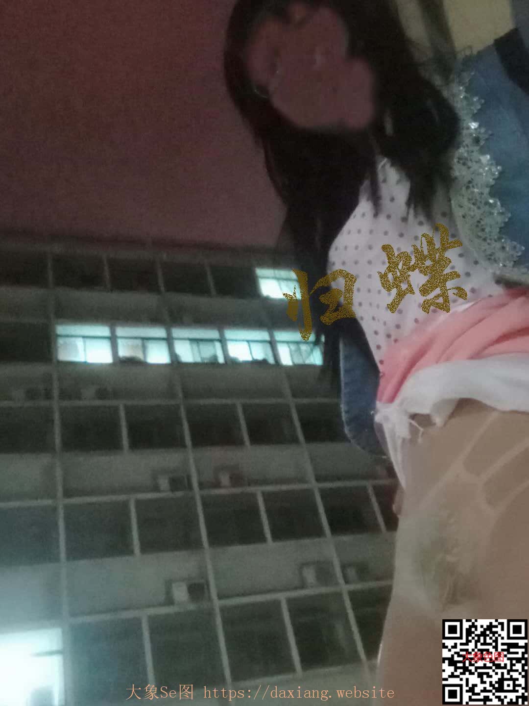 难得休息 ， 女友大学校园走一波 。[18P]