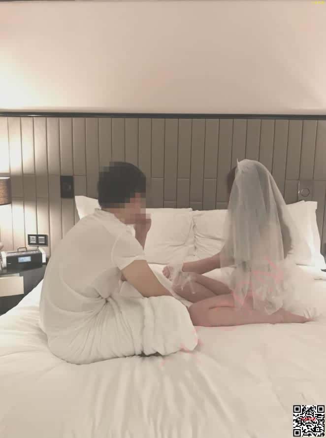 婚纱之夜手如柔荑贝齿映清唇新婚之夜，先从嘴开始[11P]