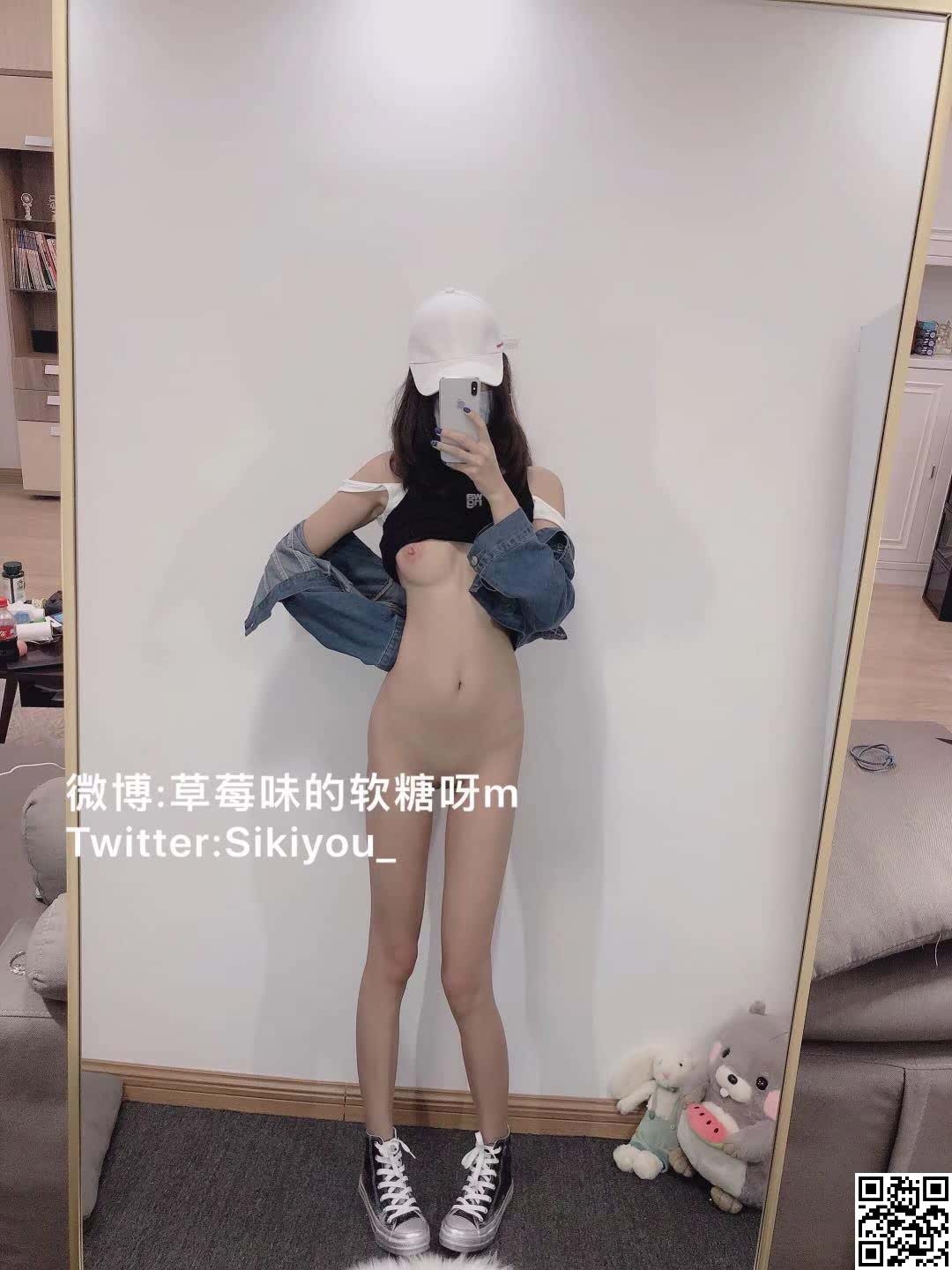 [软糖宝宝]两个大长腿美少女的合体，微露脸的糖糖美的不可方物[32P]